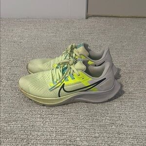 Nike Women’s Neon Green Pegasus 38